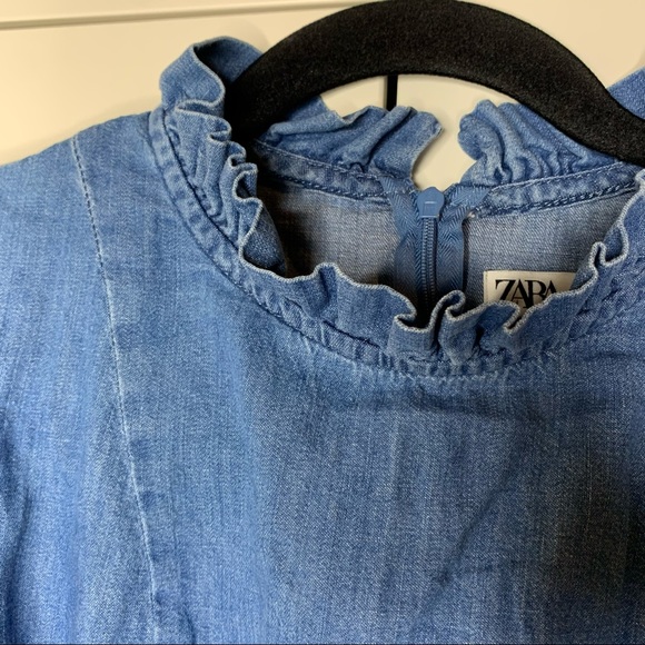 Zara High-Neck Ruffle Denim 3/4 Sleeve Puffy Top - Picture 3 of 14